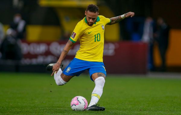 Neymar deve passar os últimos dias de férias no Brasil antes de se juntar ao elenco do PSG