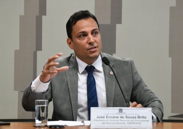 José Ernane de Souza Brito no Senado Federal em 2019