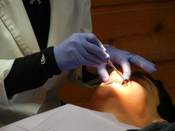 Entre os segmentos pesquisados no Recall de Marcas está o de clínica odontológica.