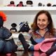 Beth Caser, atriz, cliente da Armicinha Leone, 65, artesã capixaba e faz bonecas pretas