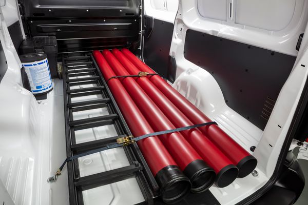 Fiat lança furgão médio Scudo com versões a combustão e elétrico