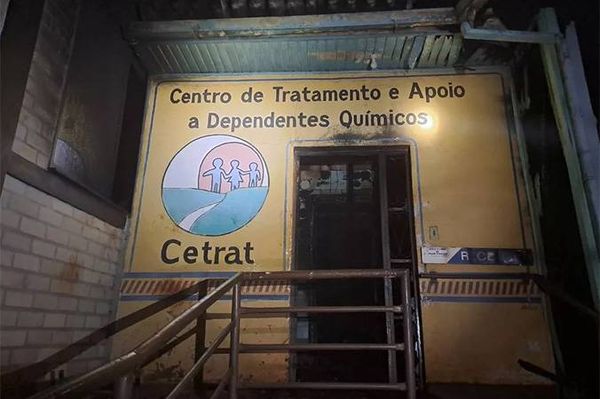Um incêndio provocou a morte de pelo menos 11 pessoas em uma clínica de reabilitação de dependentes químicos em Carazinho