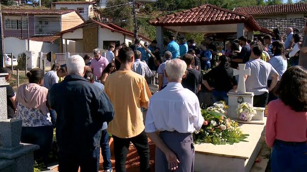 Medica veterinária morta a tiros é sepultada em Rio Bananal