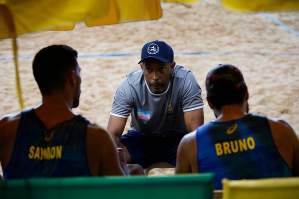 A dupla de vôlei de praia, Bruno e Saymon, vence Evandro e Álvaro na final do Circuito Brasileiro disputado na Praia da Costa em Vila Velha