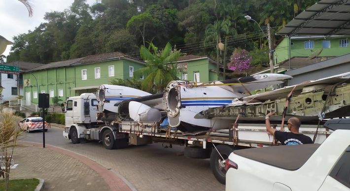 São as últimas partes que faltavam para iniciar a montagem da aeronave, que deve ocorrer nesta semana. Material saiu no sábado (25) de Curitiba (PR) para o Espírito Santo