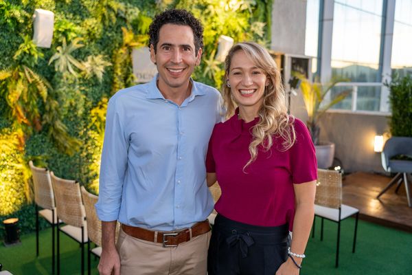 Eduardo Fontes e Cristiane Menezes