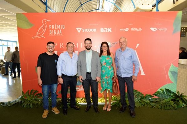 Lançamento Prêmio Biguá por Walace Hull