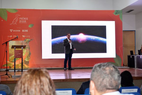 Lançamento Prêmio Biguá por Walace Hull