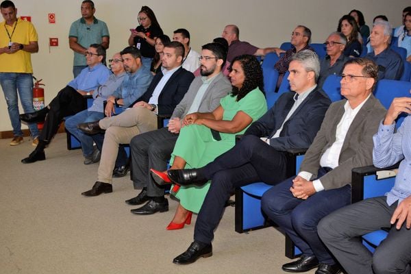 Lançamento Prêmio Biguá por Walace Hull