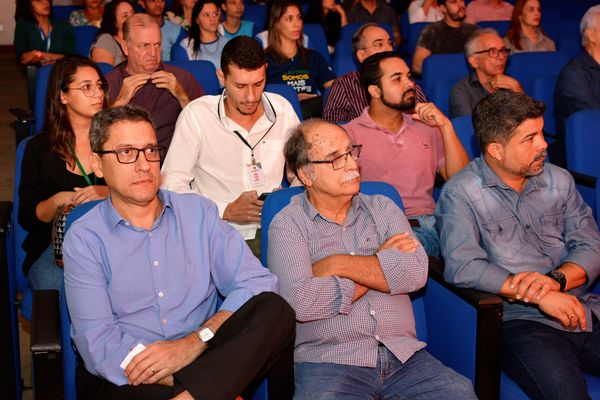 Lançamento Prêmio Biguá por Walace Hull