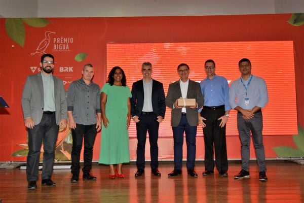 Lançamento Prêmio Biguá por Walace Hull