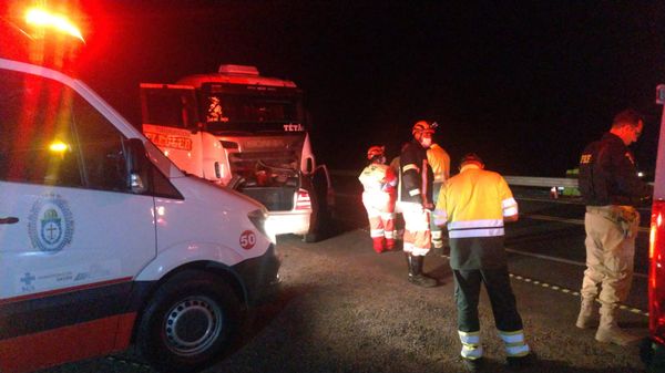 Acidente na BR 101 mata uma pessoa em Vila Velha por Tarciane Vasconcelos