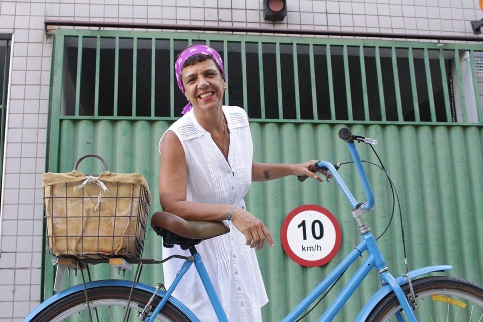 Nascida em Minas Gerais, homenageada se tornou figura importante na popularização da bicicleta como meio de transporte e desempenhou papel expressivo em luta de questões ambientais
