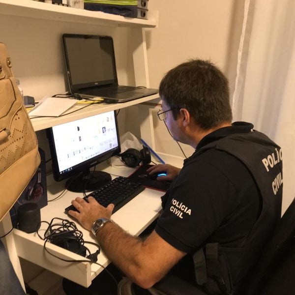 Polícia Civil faz operação contra abuso sexual de crianças na internet no Espírito Santo
