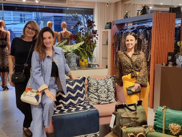 Eva Padilha, Tisciane Carrera e Ticy Chieppe