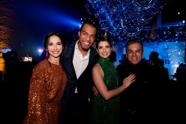 Hortência Receputi, Marlon Vianna, Carolina Saitt e Ivan Aguilar