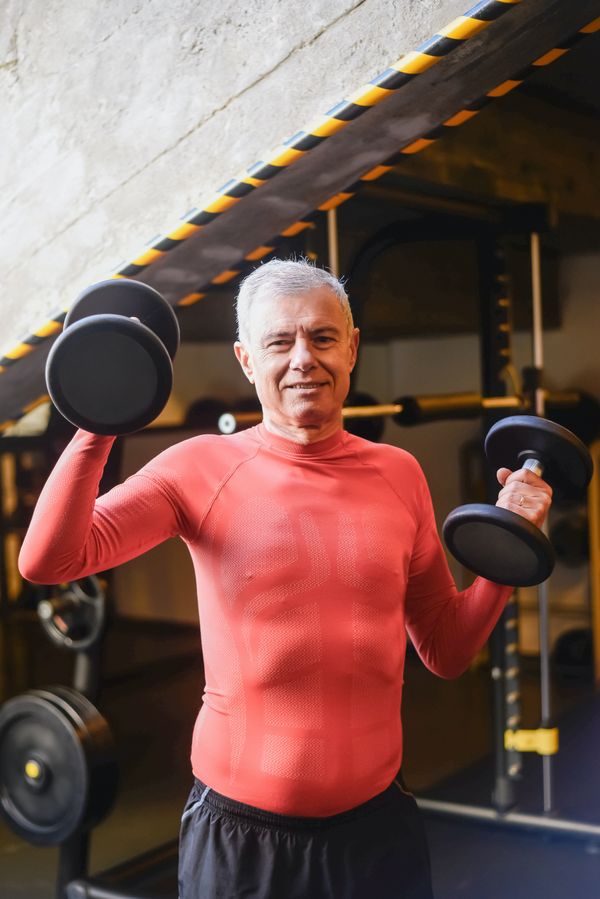 Nutricionista garante que musculação é o melhor exercício para ajudar na perda de massa muscular