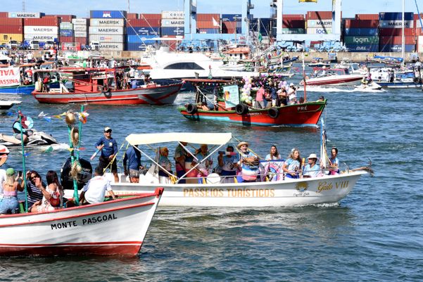 Homenagem a São Pedro - Missa e procissão marítima. por Carlos Alberto Silva