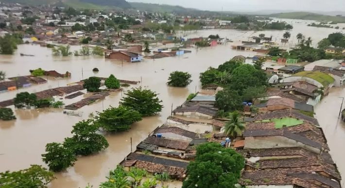 Até agora, o governo decretou situação de emergência em 51 cidades