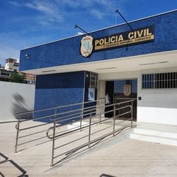 Homem ainda fez ameaças e disse que, caso fosse preso, mataria a ex-companheira assim que saísse da prisão; caso aconteceu na noite de domingo (1°)