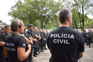 A Gazeta  Polícia fecha abatedouro ilegal que vendia até carne de cavalo  em Viana