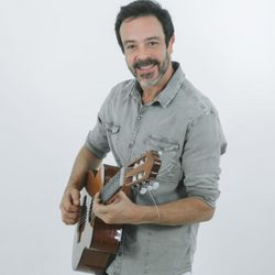 Cantor Marcelo Lemos