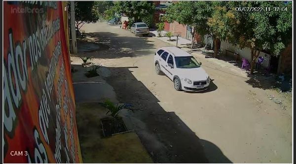 Veículo é flagrado, após o crime, em deslocamento em Baixo Guandu por Divulgação/PCES