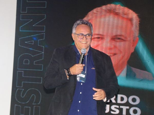 Ricardo, presidente do Sindipães