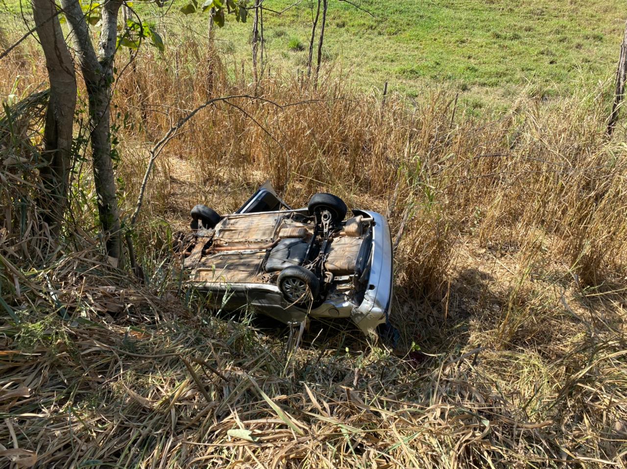 ESTV 2ª Edição, Após ser atingido em acidente semáforo de Guarapari causa  confusão no trânsito