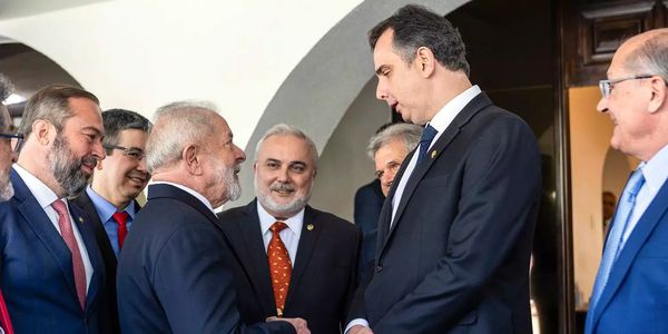 Lula e Rodrigo Pacheco