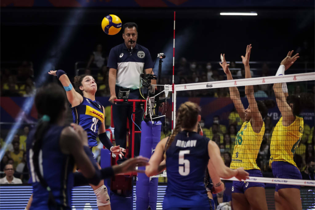 Brasil vence a Sérvia de virada no tie-break pela Liga das Nações de vôlei