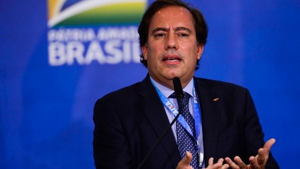 Ação pede que Pedro Guimarães pague R$ 30,5 milhões pelas práticas de assédio sexual, moral e discriminação contra funcionários do banco