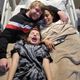 Nas redes sociais, Anitta aparece em hospital na companhia do namorado, o produtor canadense Murda Beatz, e a amiga Gkay