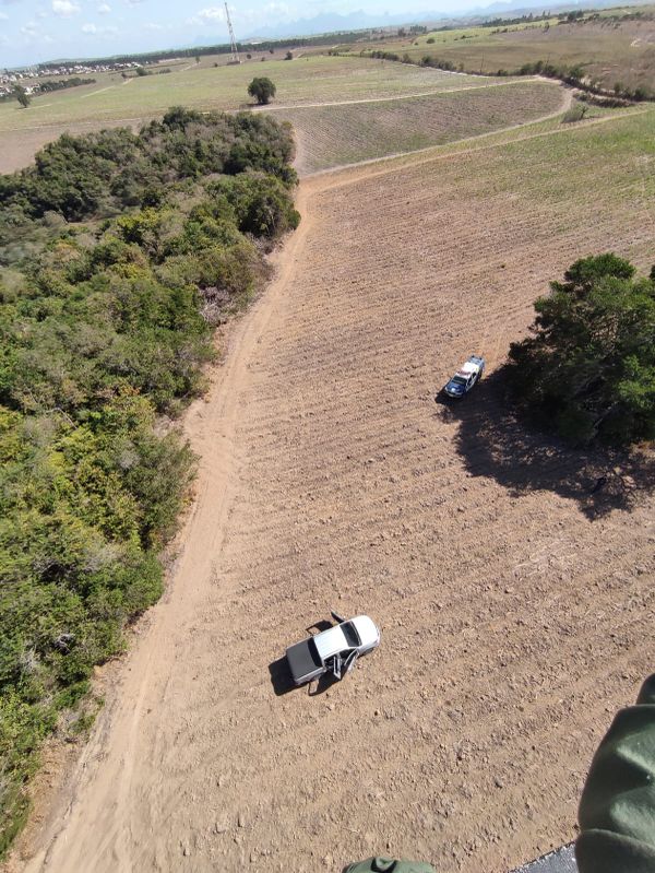 Helicóptero do Notaer ajudou PM na busca a suspeito em Marataízes  por Divulgação/ Notaer 
