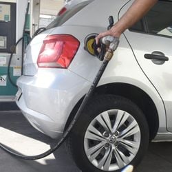 Disparada do petróleo amplia defasagem sobre o diesel e joga pressão por reajuste nos preços internos; empresa disse que não há risco de interrupção das importações e exportações neste momento