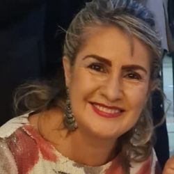 Escritora Consuelo Pagani
