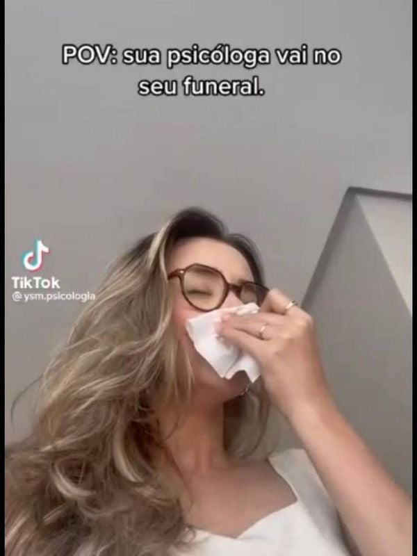Captura de tela de vídeo publicado por Yasmin Martins
