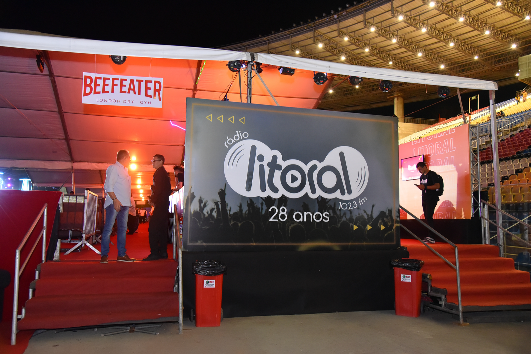 Lounge exclusivo para clientes e parceiros da Rádio Litoral. Crédito: Arthur Louzada