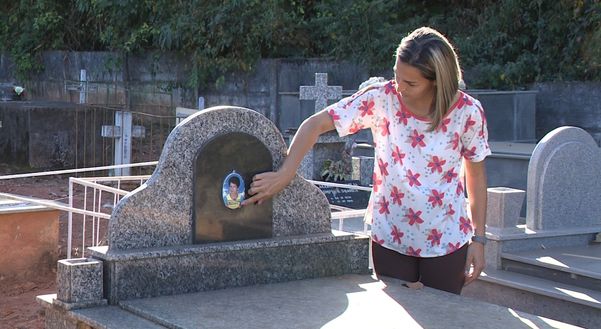 Moradores denunciam furtos em cemitério de Alegre