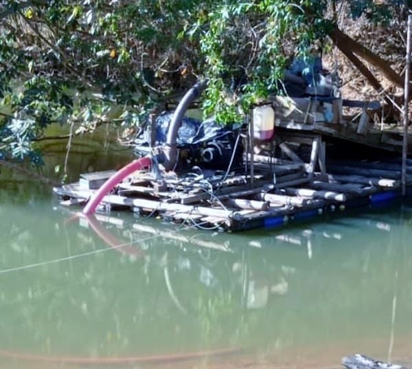 O garimpo ilegal acontecia no Rio Itabapoana, em Bom Jesus do Norte  por Divulgação \ 3° BPMES