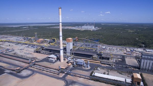 Instalações da Companhia Siderúrgica do Pecém, no Ceará, usina que foi comprada pela Arcelor Mittal