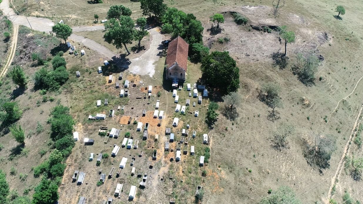 Para salvar as filhas com doença rara, família capixaba se muda