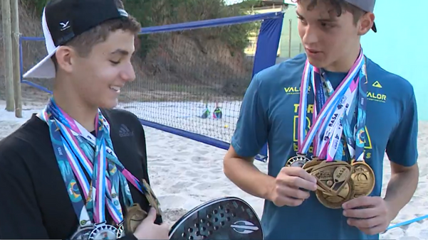 Adolescentes de Cachoeiro de Itapemirim são destaque no tênis de areia