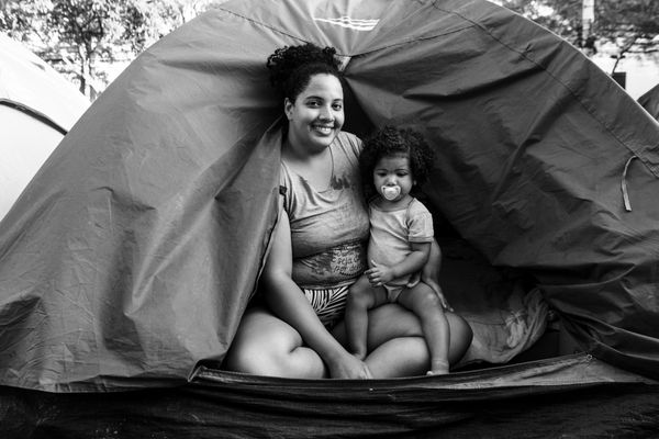 Famílias da Ocupação Chico Prego acampadas em frente à Prefeitura de Vitória. x1kx56fc4x