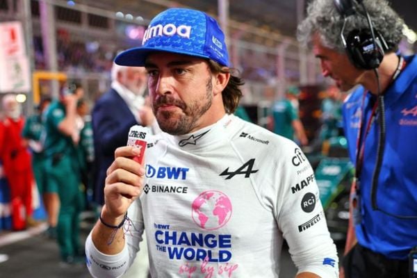 Fernando Alonso corre pela Alpine na temporada de 2022