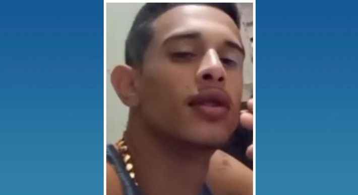 Victor de Almeida Santos, de 20 anos, estava ao lado da namorada quando sofreu um ataque a tiros; a moça conseguiu escapar dos disparos, mas não da polícia
