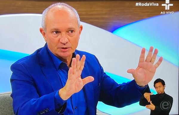 Ex-goverador Paulo Hartung em entrevista ao Programa Roda Viva, da TV Cultura