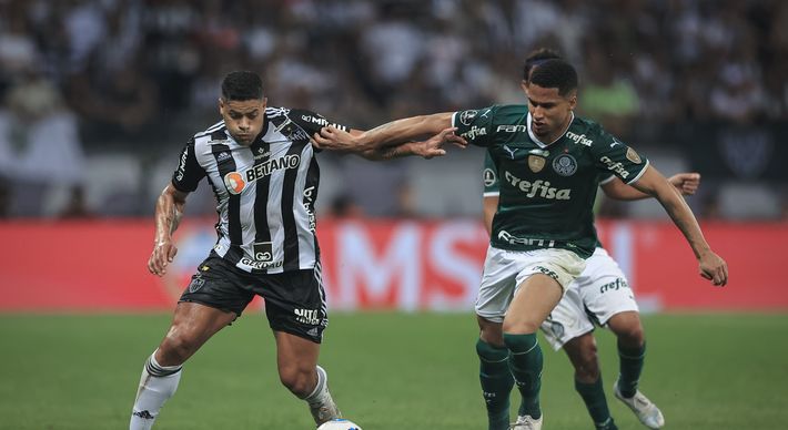 Clubes entram em campo nesta quarta-feira (10) para decidir quem avança para as semifinais da competição continental. No jogo da ida, o clube mineiro teve a chance de cravar a classificação com tranquilidade, mas foi envolvido pelo nervosismo e deixou o alviverde chegar ao empate