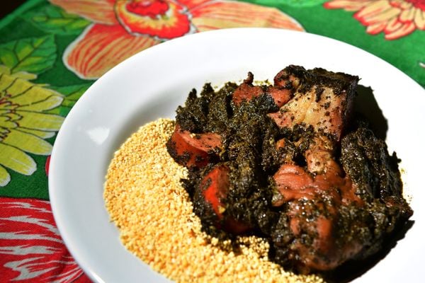 Restaurante Sabores da Amazônia, em Jardim Camburi por Fernando Madeira