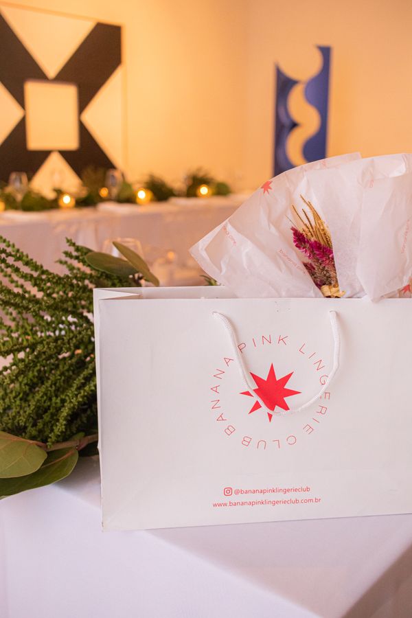 Jantar à meia luz e verdades inteiras